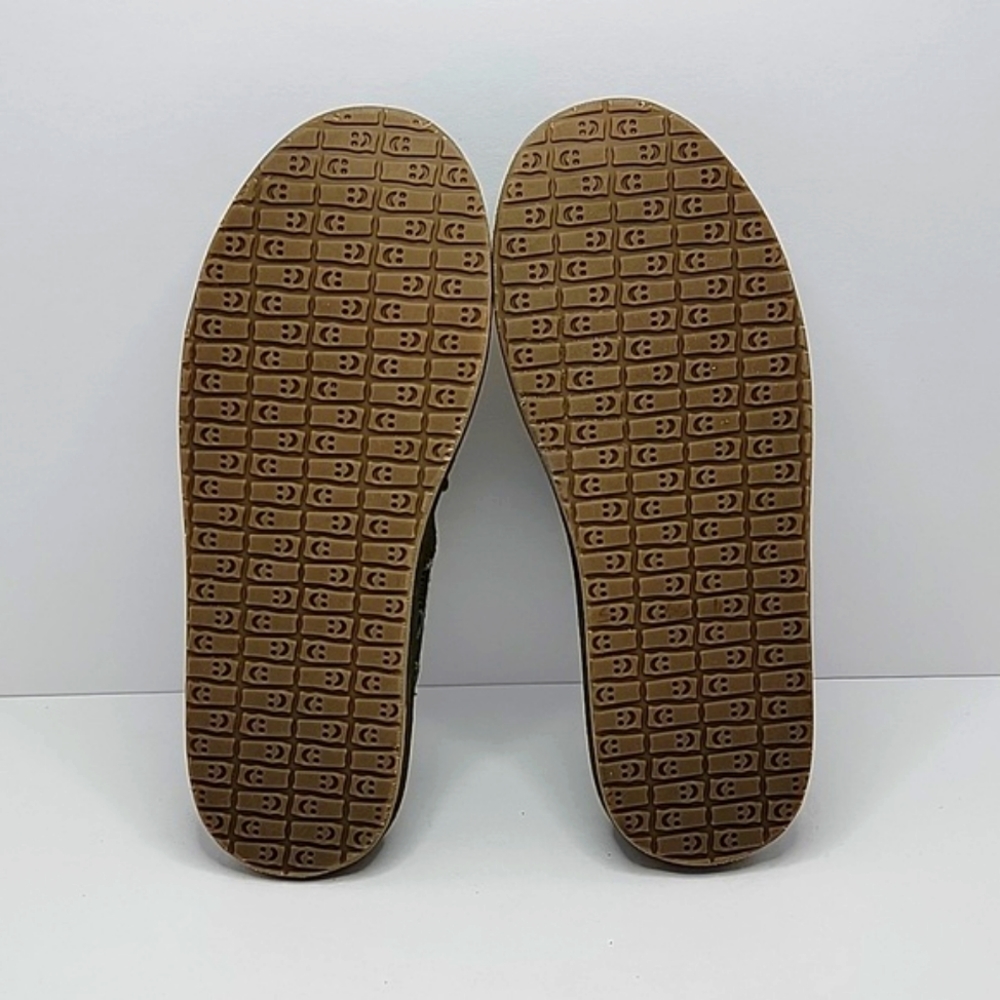 Sanuk | Sidewalk Surfer olive green slip-on sneakers | MENS 9 NWOT - Picture 8 of 9